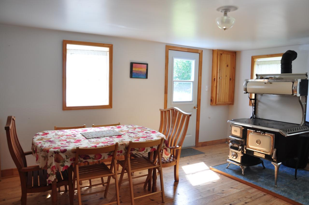 Maison d'hôtes Breton Cove Farmhouse à Indian Brook Extérieur photo